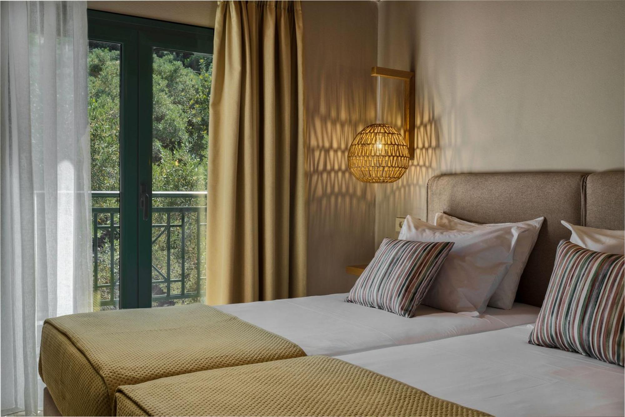 Anatoli Apartments - Tranquil Location & Stunning Views, By Zantewize Marathiás Chambre photo